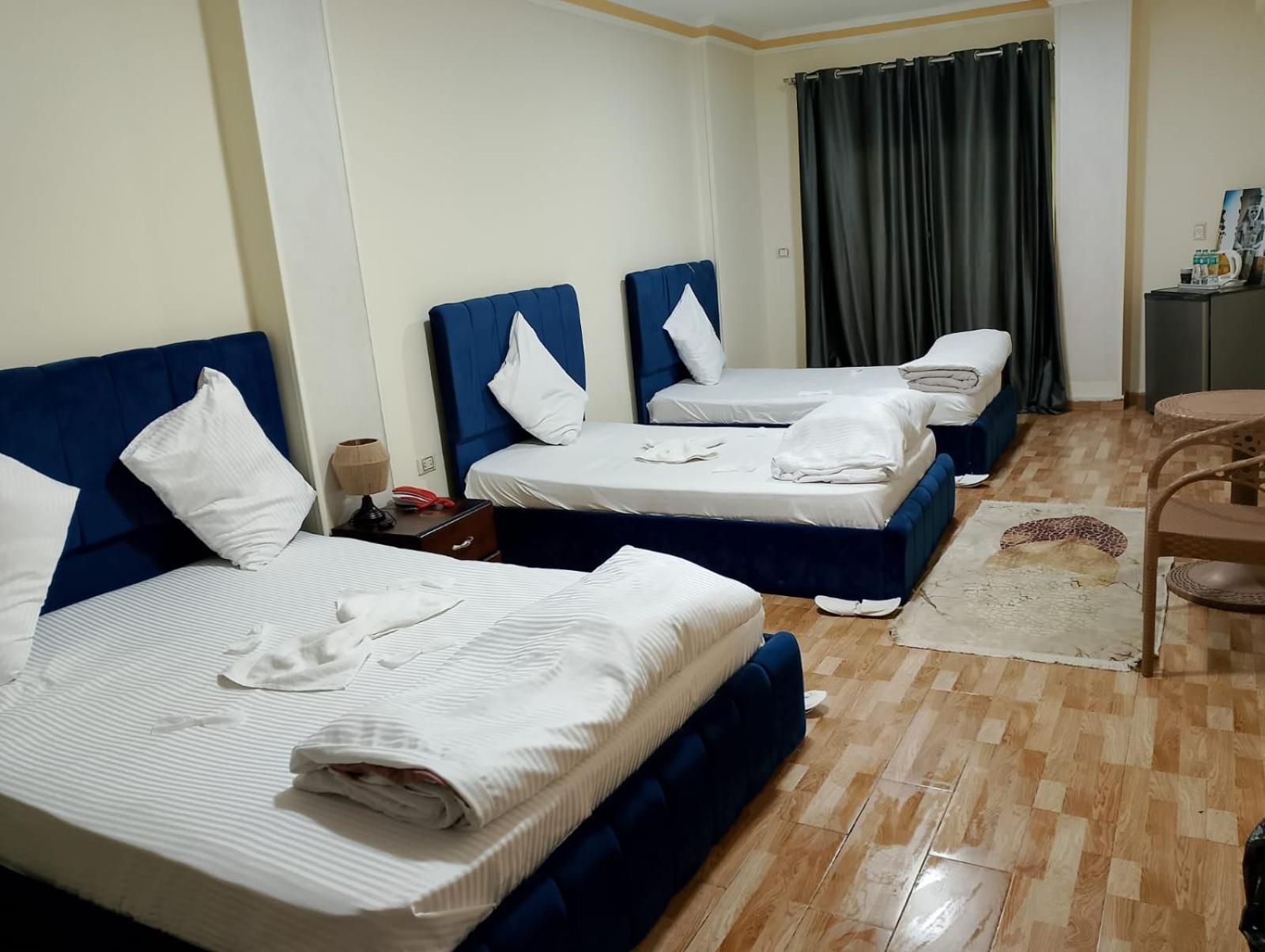Pyramid Stars Inn Nazlet el-Sîsi 外观 照片
