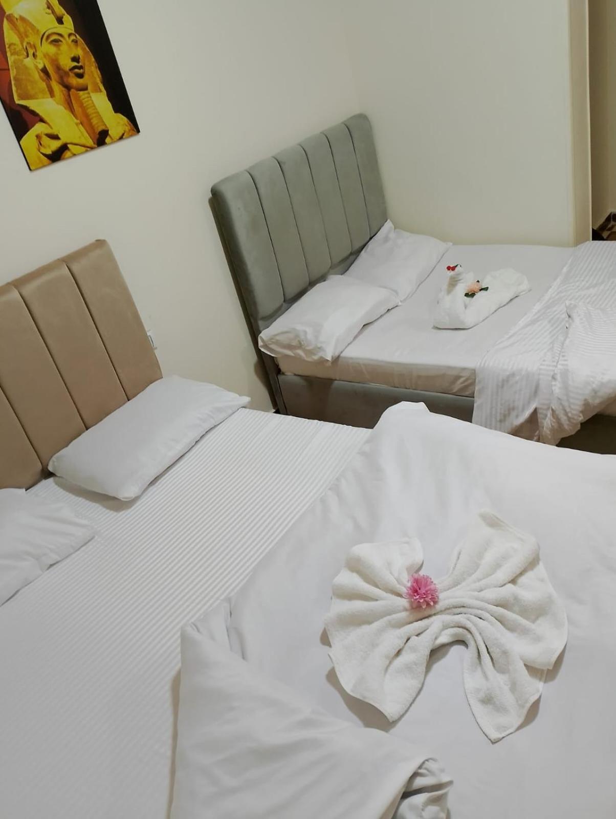 Pyramid Stars Inn Nazlet el-Sîsi 外观 照片