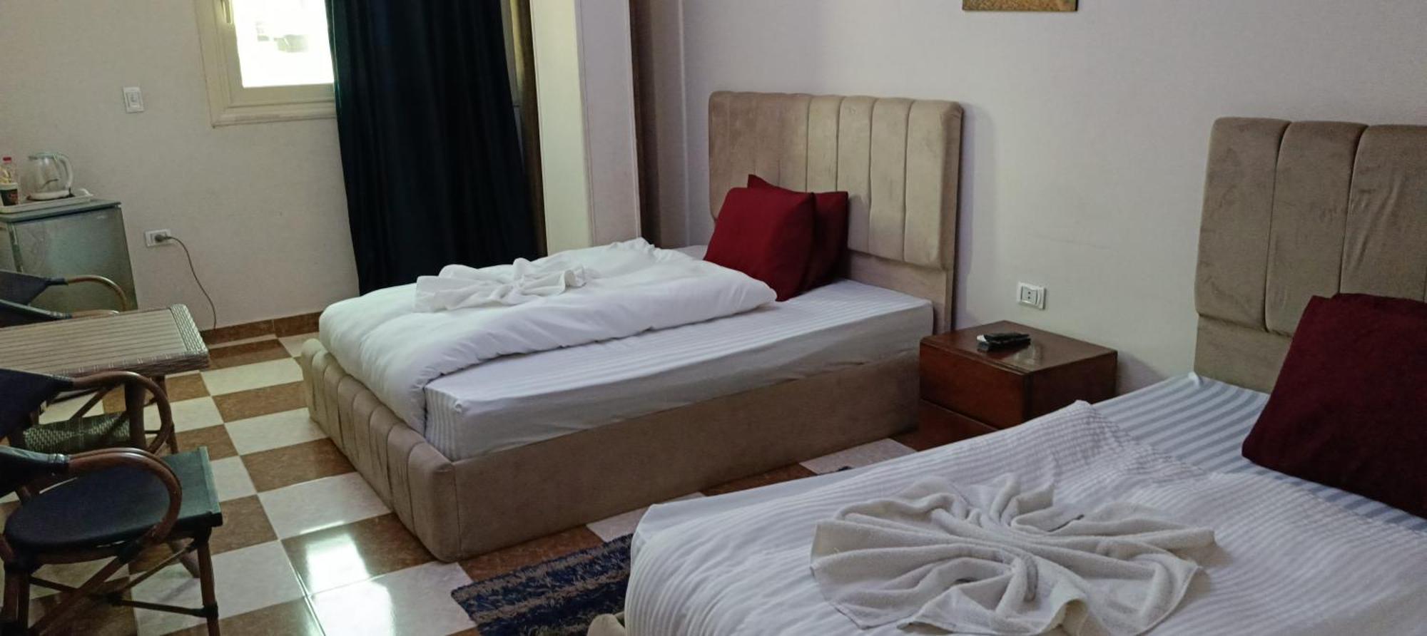 Pyramid Stars Inn Nazlet el-Sîsi 外观 照片