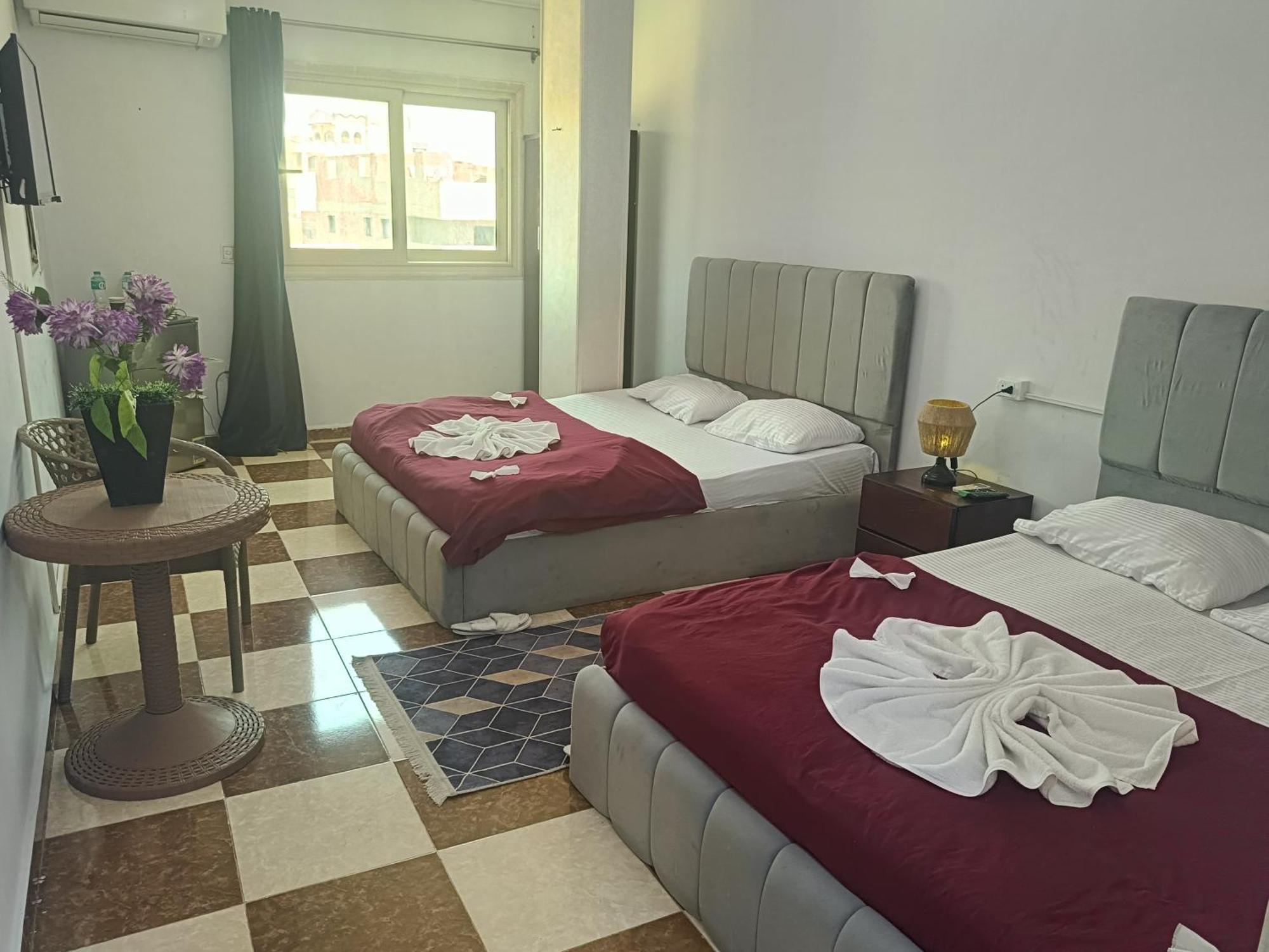 Pyramid Stars Inn Nazlet el-Sîsi 外观 照片
